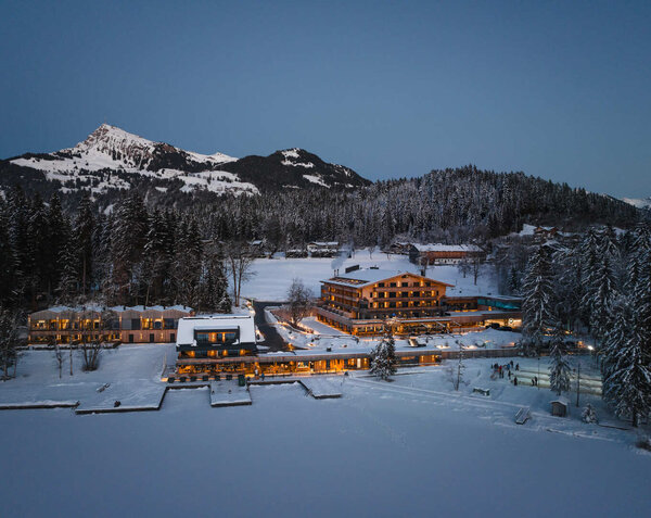 Hotel-Winter1-Alpenhotel-Kitzbuehel-Schwarzsee